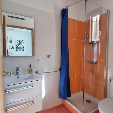 T3 Independant De 62 M2 Au Coeur Du Village Apartment