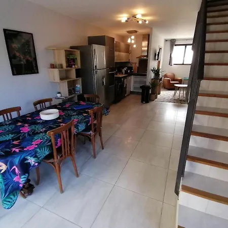 Apartamento T3 Independant De 62 M2, Place De Parking Prive, Au Calme Et Central, Avec Jardinet Et Balcon *