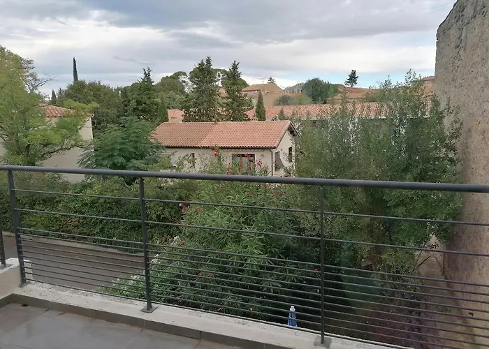 T3 Independant De 62 M2, Place De Parking Prive, Au Calme Et Central, Avec Jardinet Et Balcon * Saint-Georges-dʼOrques