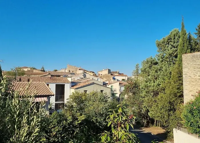 T3 Independant De 62 M2, Place De Parking Prive, Au Calme Et Central, Avec Jardinet Et Balcon Saint-Georges-dʼOrques